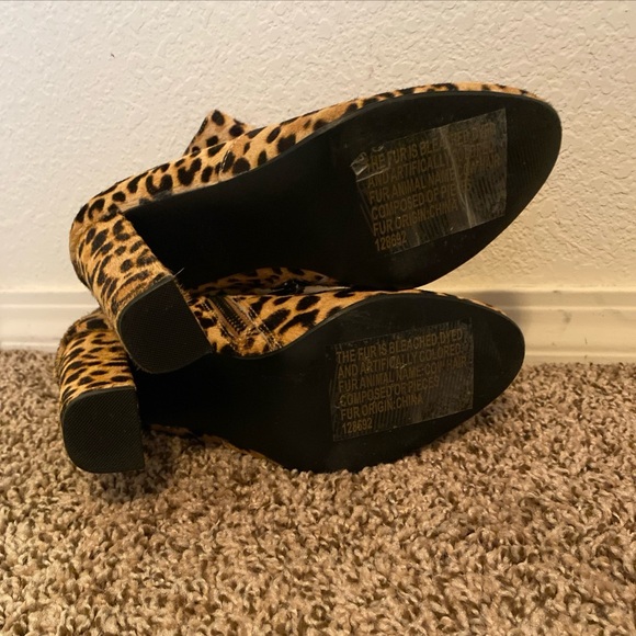 Steve Madden Womens Editor Leopard Animal Print Fashion Boots Size 7.5 - Picture 9 of 11